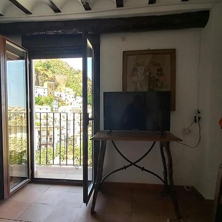 Ferienwohnung La Casa De La Tia Pilar Cazorla Exterior foto